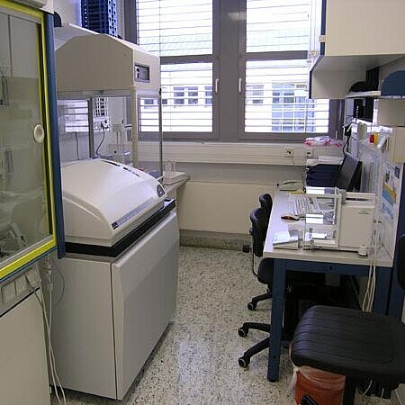 Die neue ICP-MS im Dienste der Geochemie... Die neue ICP-MS im Dienste der Geochemie...
